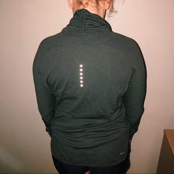 Dri-fit Nike long-sleeve Warm-up - Picture 2 of 2